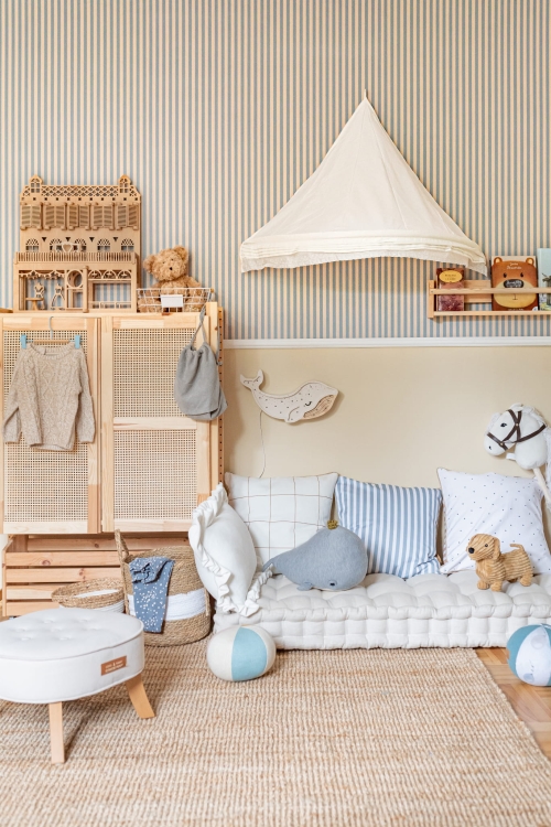 Tapeta Vintage w paski beżowo-błękitne – Simple Vintage Stripes Beige Blue, ekologiczna, 280x50 cm, subtelny wzór idealny do sypialni i pokoju chłopca