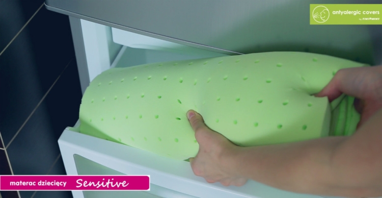sensitive_lodwka2-1024x530