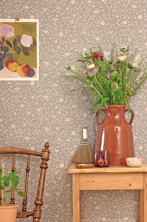 151-01 blommor stol.jpg