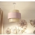 lampa rattanowa różowa lniana