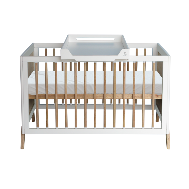 Łóżeczko Rosnące Z Dzieckiem Rattan 60 X 120 - Neige Marelia – eleganckie, funkcjonalne łóżeczko dla dzieci z panelami z rattanu.