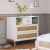 Komoda do pokoju dziecka Rattan - Neige Marelia – elegancka i solidna komoda z rattanowymi panelami, idealna do pokoju dziecięcego lub nastolatka.