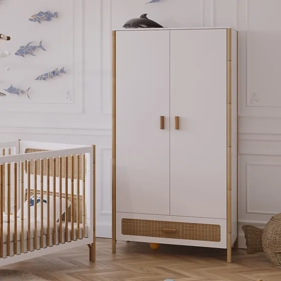 Szafa Biała Rattan Cannes - Neige Oceania – elegancka szafa z rattanu w kolorze śnieżnobiałym