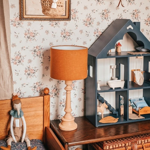 lampa stojąca drewniana lniana musztardowa w stylu boho