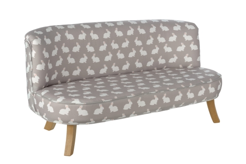 sofa kanapa beżowa do pokoju dziecka