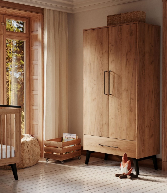 szafa drewniana w stylu loft retro na czarnych nóżkach