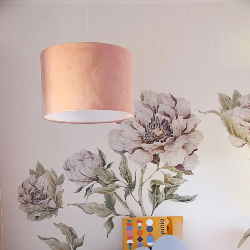 Drewniane lampy wiszące Lamps & Company do pokoju dziecka